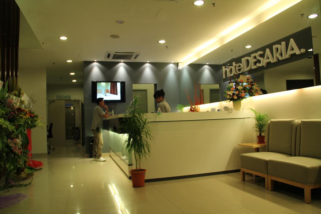 Hotel Desaria Petaling Jaya Exteriör bild