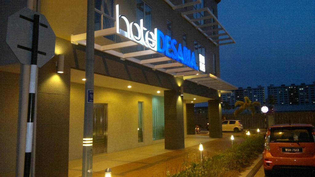 Hotel Desaria Petaling Jaya Exteriör bild