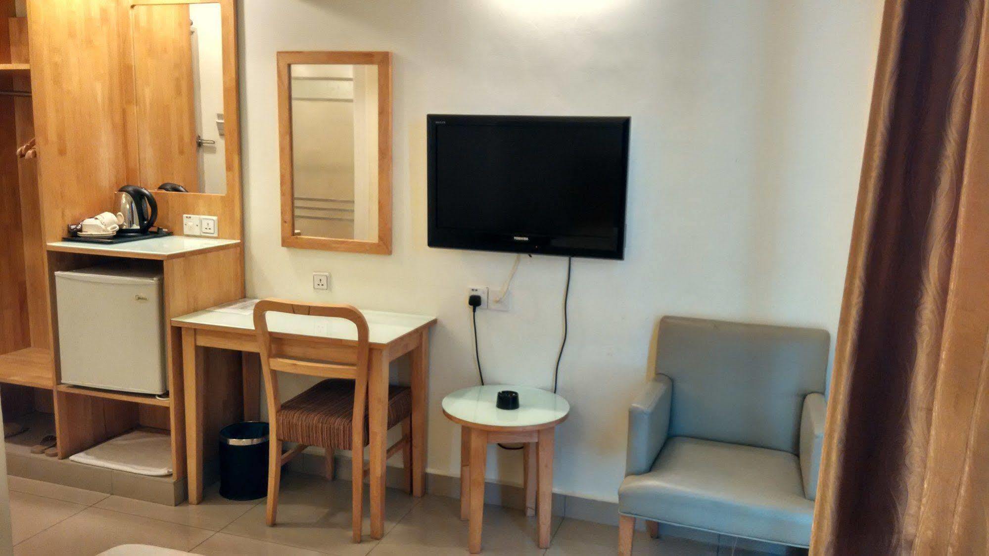 Hotel Desaria Petaling Jaya Exteriör bild