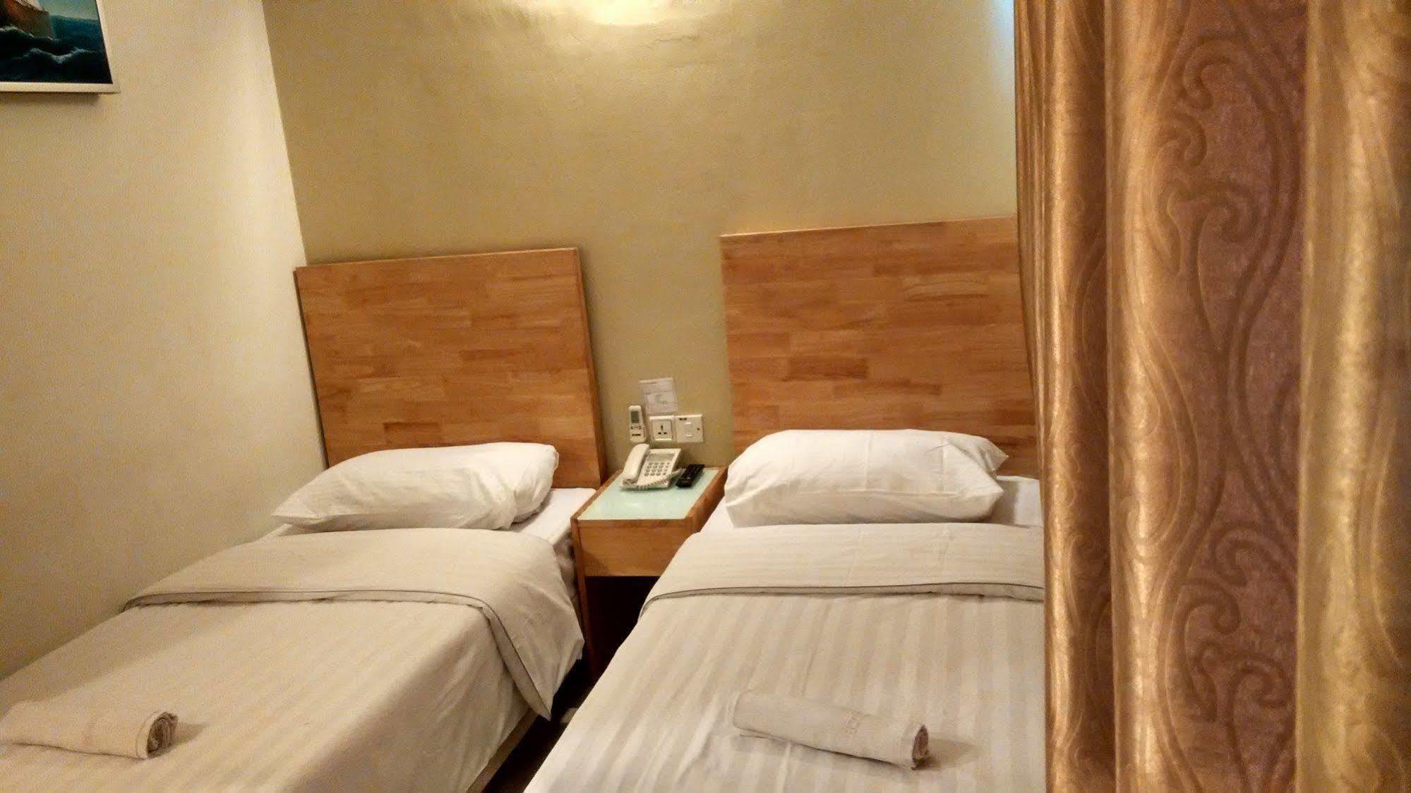 Hotel Desaria Petaling Jaya Exteriör bild